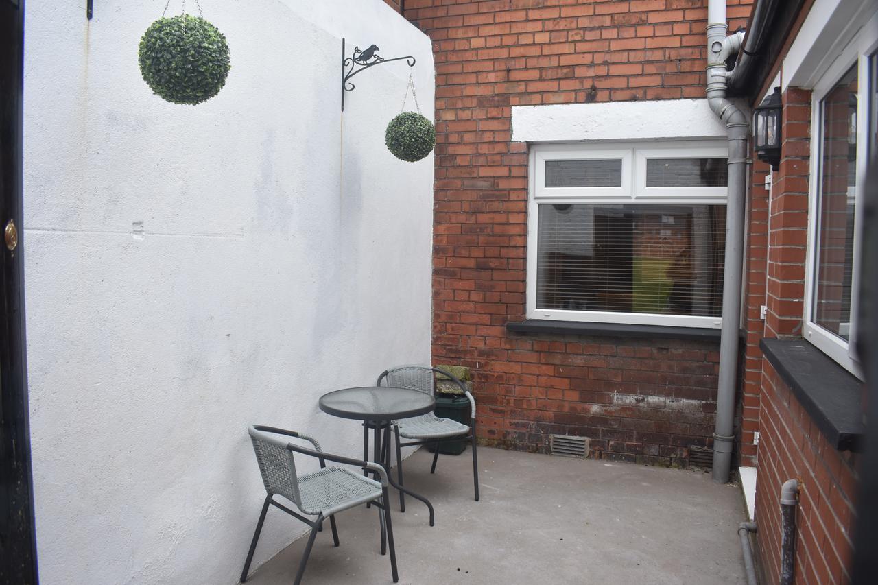 Kingston Serviced Accommodation - Donegall Avenue Belfast Exterior photo